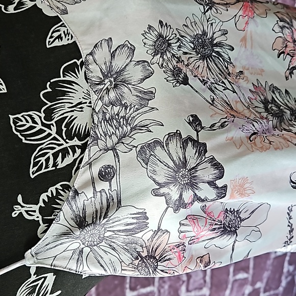 Victoria's Secret Floral & Striped Sleep Tank size medium - Picture 2 of 8